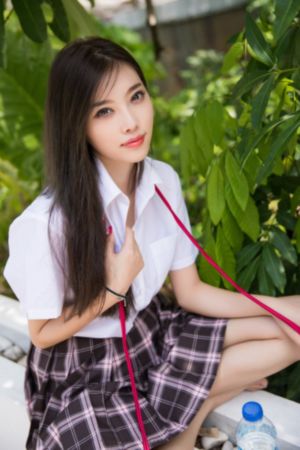 男人吃奶动态图视频_HDHD在线观看