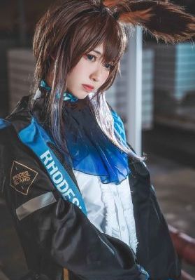 中韩欧美尤物精品一中文字幕_十万网红美女美酱